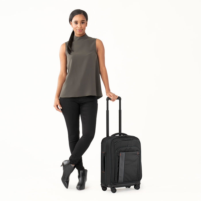 Briggs & Riley ZDX 21" Bagage de Cabine Extensible Spinner