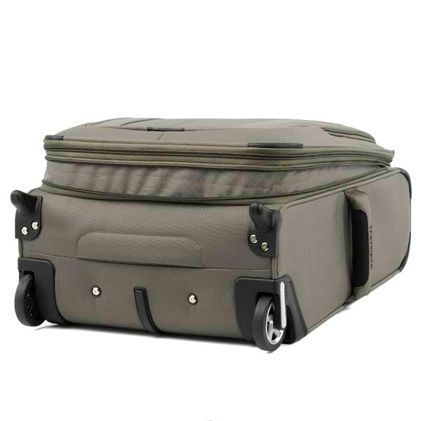 Travelpro Maxlite 5 International Carry-On size Rollaboard Luggage