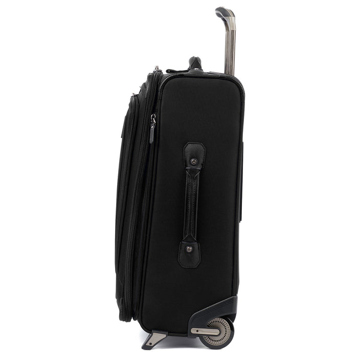 Travelpro Crew™ 11 22” Expandable Rollaboard Suiter