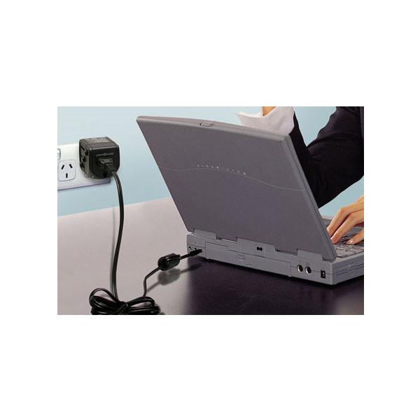 Universal 4-in-1 adapter plug - Jet-Setter.ca