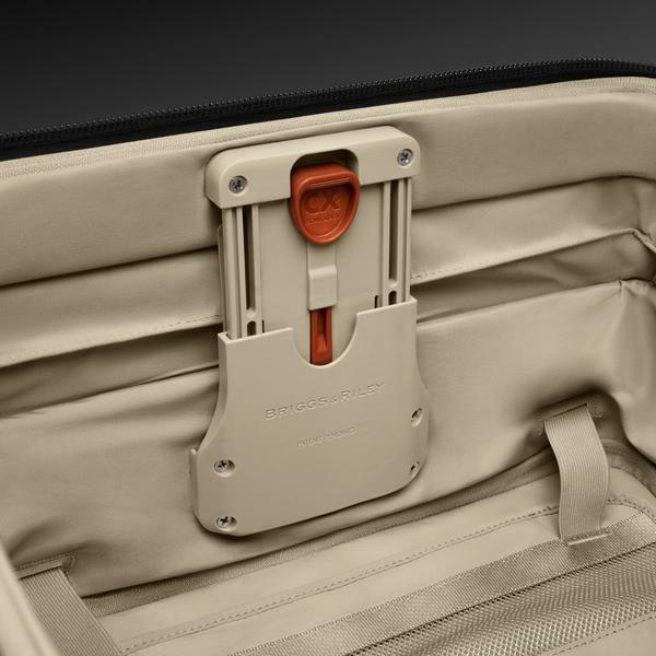 Briggs & Riley Baseline Global Valise moyenne à 4 roues 