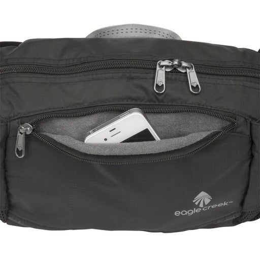Tailfeather RFID Medium - Jet-Setter.ca