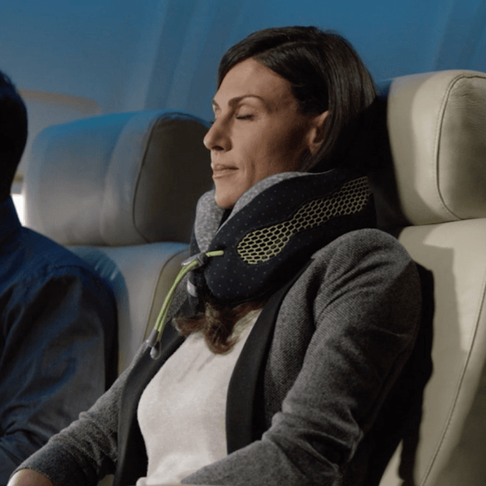 Evolution Cool Travel Pillow - Jet-Setter.ca